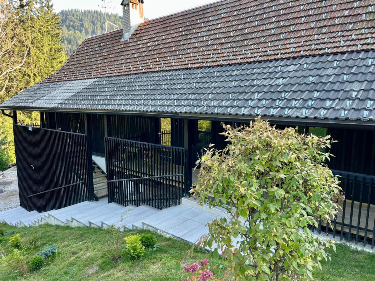 Apartments Pri Fencu Jesenice Exteriér fotografie